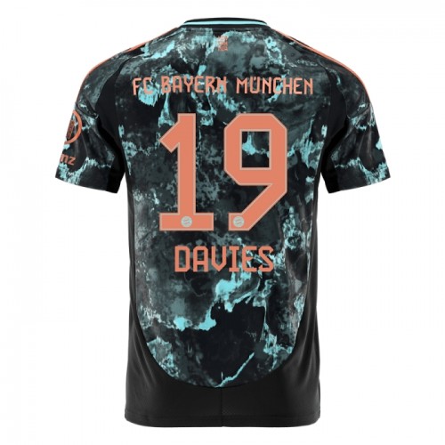 FC Bayern München Davies 19 Fodboldtrøje Udebane 2024-25 FC Bayern München Davies 19 Fodboldtrøje Udebane 2024-25